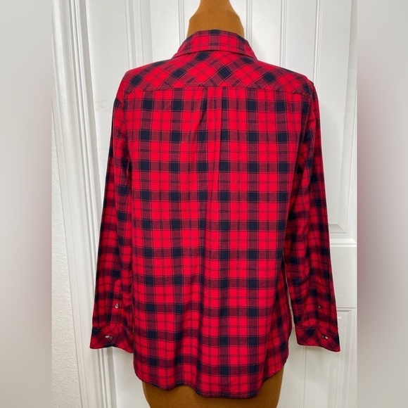 Talbots Button Front Shirt Red Black Plaid Cotton Size Medium Petite - Picture 2 of 8